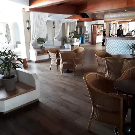 Aparthotel *