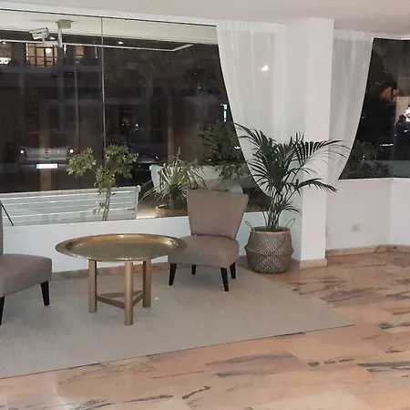Aparthotel *