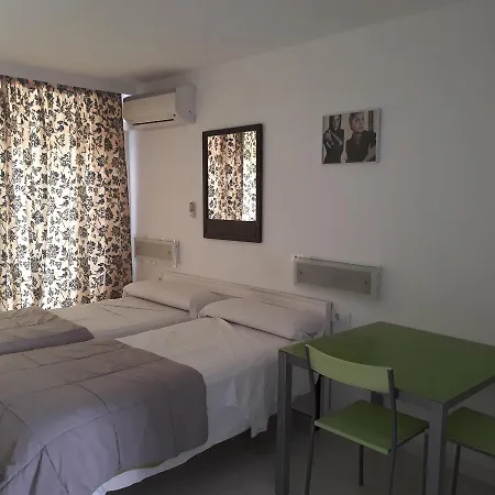Aparthotel *